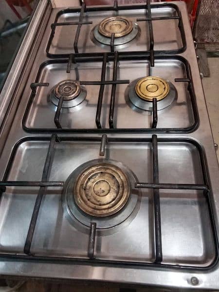 5 burner cooking range for sale
Condition 10/10 1