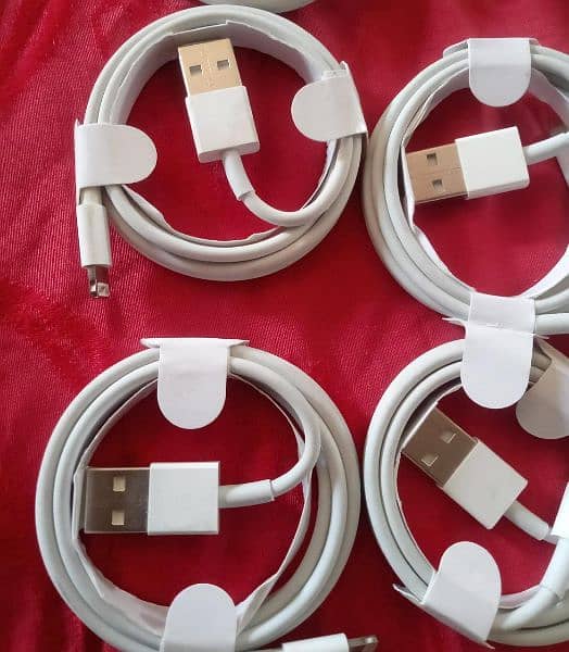 Iphone Orignal Charger / Cable 2