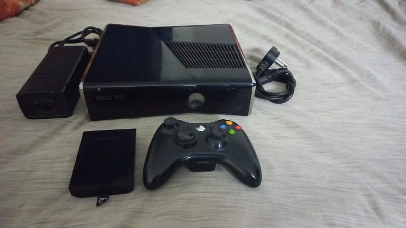 xbox 360 slim just new 0