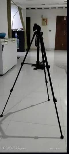 DIGIPOD TR652A TRIPOD FOR SALE