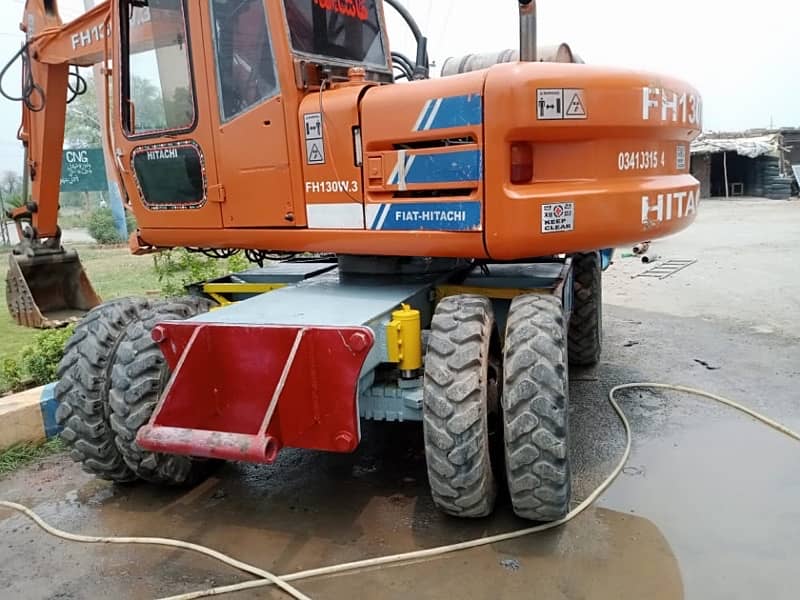 Fiat Hitachi 130 W-3 Wheeled Excavator 6