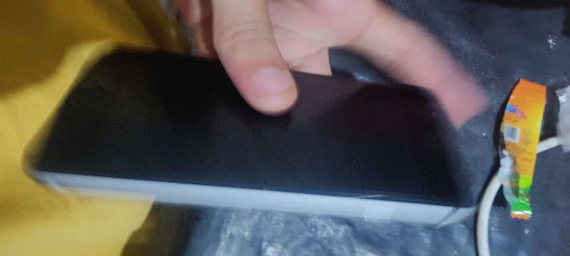 i phone 6s grey color 10.9. 5 condition pta aprove finger ok 64 gb 3