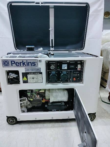Generator 10 kva sound proof Perkins conopy. 5