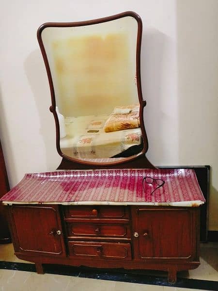 wooden dressing table 2