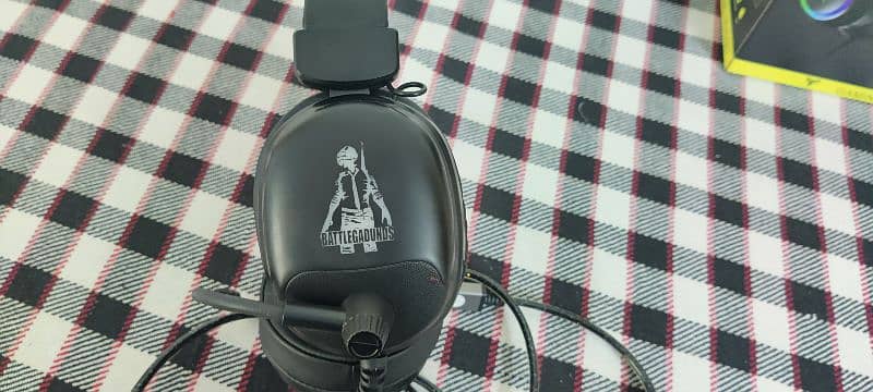 Best Gaming Headset With 2 RGB Lights With Pubg Character Brand New 3