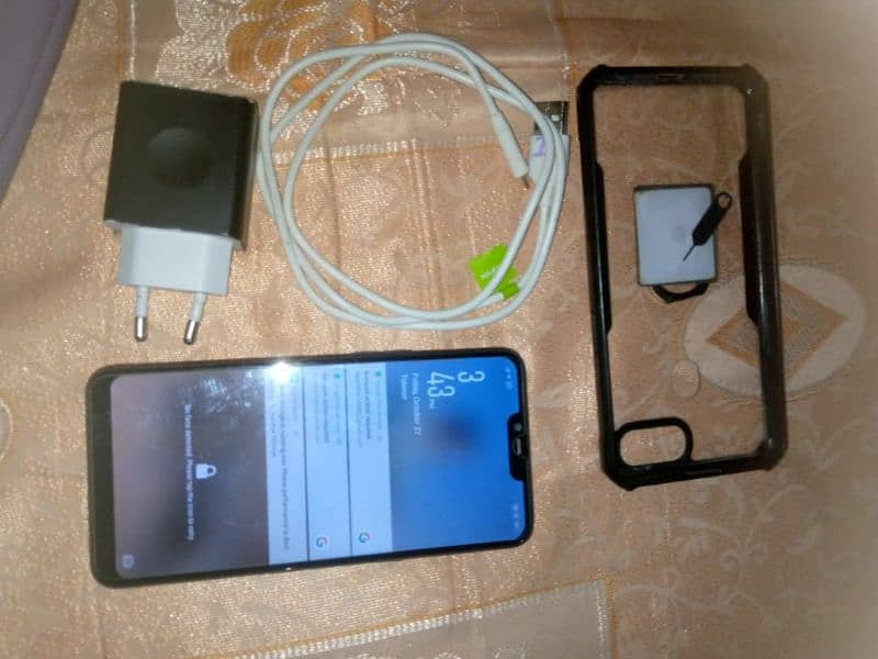 oppoa3s okay condition available what's app 03482417466 10