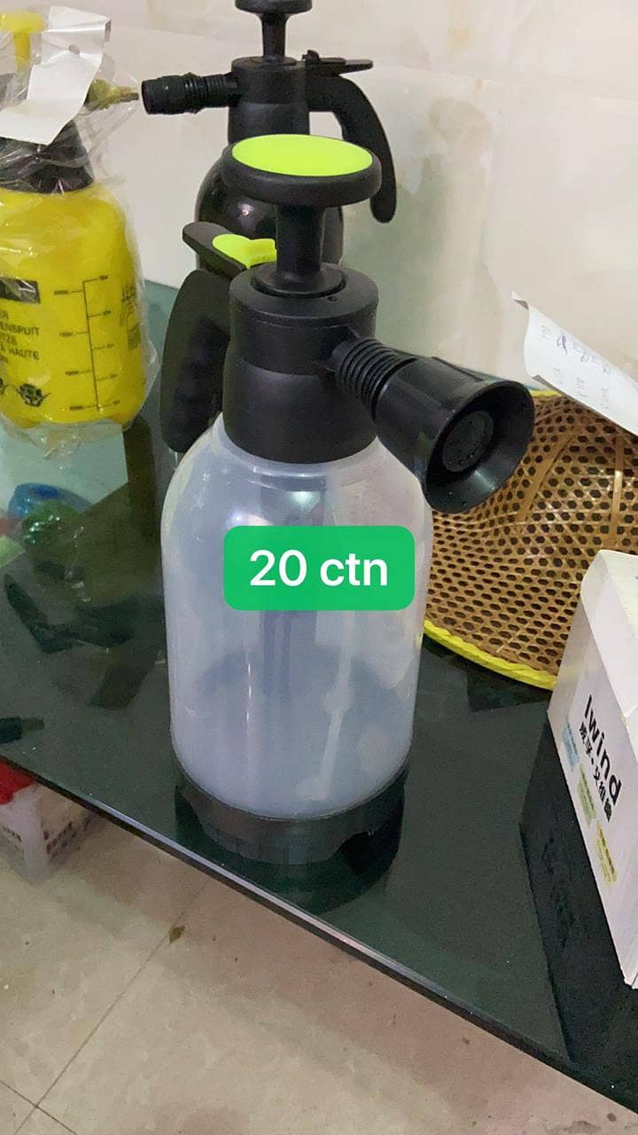 spray bottles Water Spray Pressure Spray Bottle / garden spay botteles 2