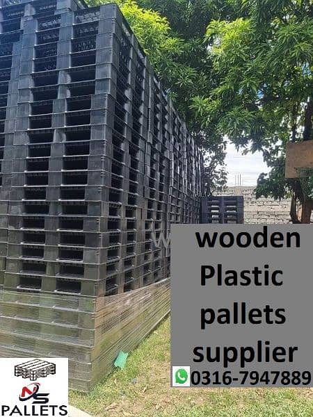 Wooden pallets 0