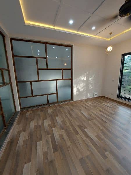 False Ceiling Curtains window Blinds wallpaper wooden flooring PVC 16
