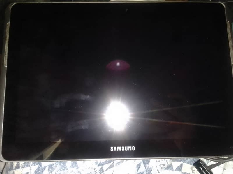 Samsung Galaxy tab GTP5100 model 10