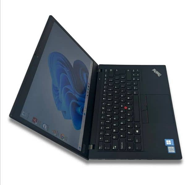 Lenovo Thinkpad T490 core i7 Touch Screen 2