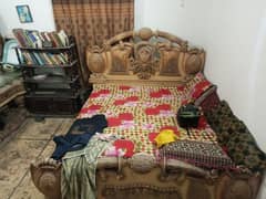 Complete/Full Bed Room Set/Furniture