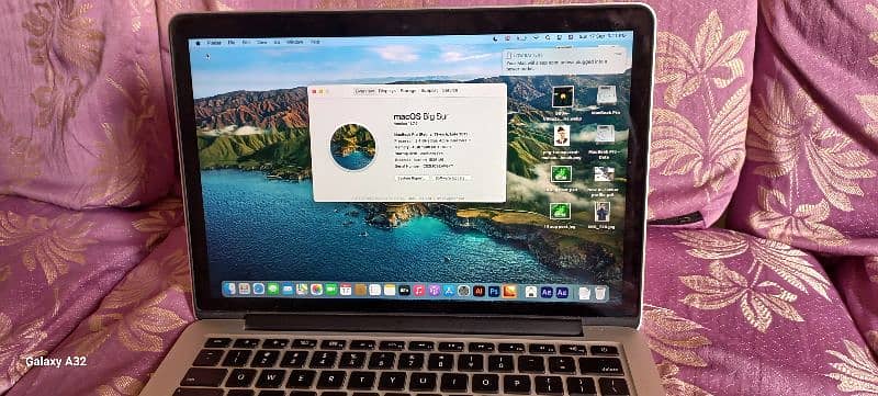 macbook 13 pro like new 10by10 2
