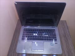 HP ElieteBook 820 G4