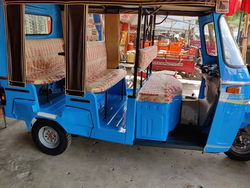 New Sazgar Rickshaw Shuttle 4+1 . 4