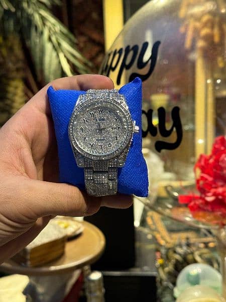 luxurious arabic watch 0