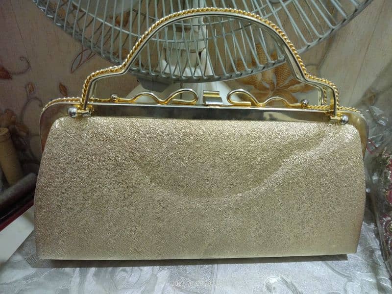 Beautiful bridel clutch 1