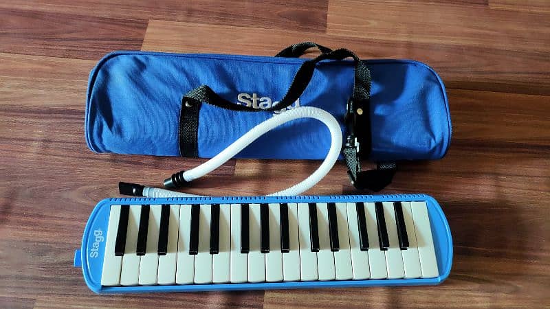 Stagg Melodica 32 Keys with traveling bag 0