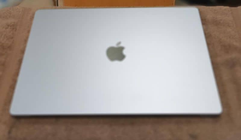 MacBook M1 Pro 2021 16GB 1TB 16.2 Inch MK193LL/A 0