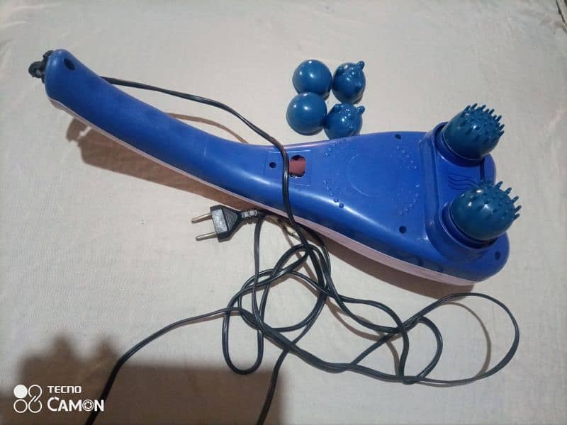 Electric DOUBLE HEAD POWERFUL INFRARED BODY MASSAGER

03020062817 0
