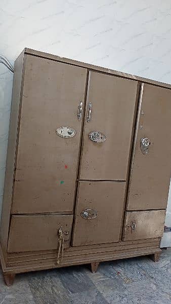 used 3 doors  of  iron  coburd condition 7/10 4