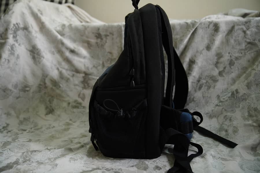 LowePro Camera Bag Fastpack 250 for sale 1