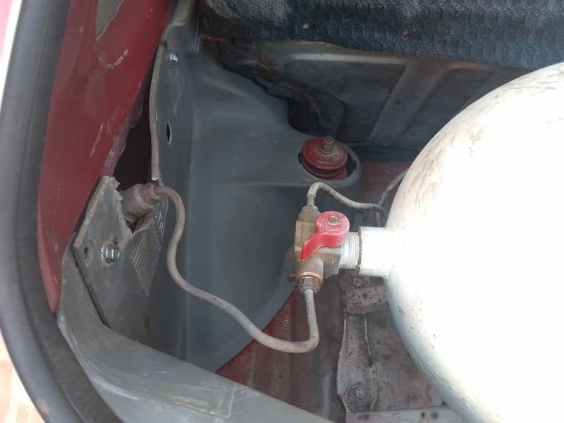 CNG Cylinder with kit installed in Khyber car 1