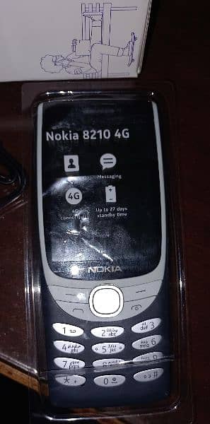 MICROSOFT NOKIA 8210 4G BOX 4