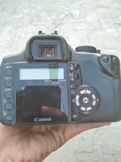 DSLR Canon camera 0