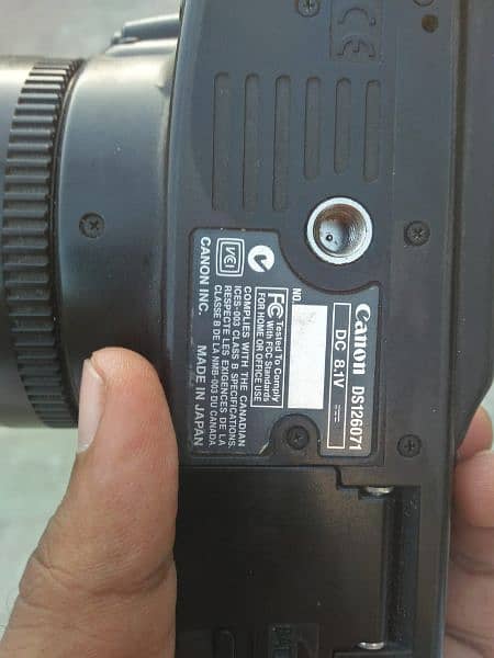 DSLR Canon camera 3