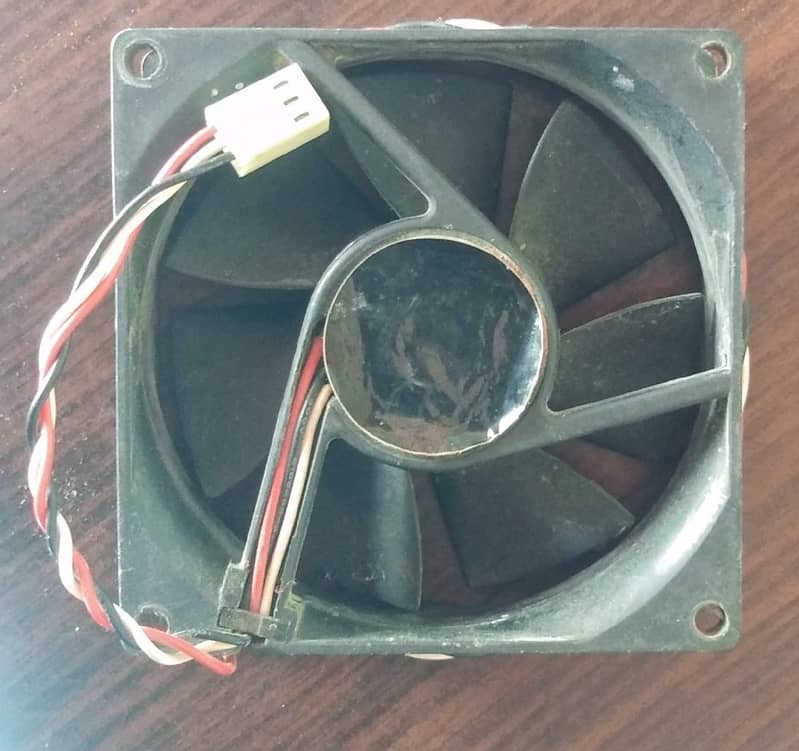 Computer fan 3 pin 12V Dc 0