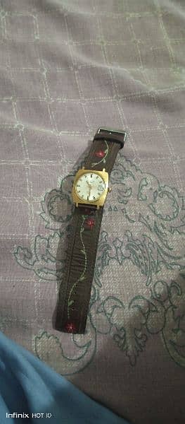 watch / man watch / branded watch / formal watch / vintage 3