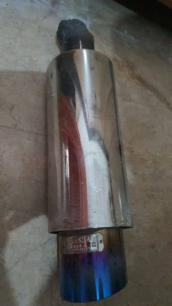 CAR SPORTS MUFFLER FOR SALE IN GOOD CONDITION 2