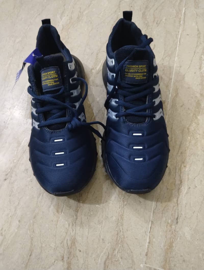 New sports joggar for running blue color 42 size 1