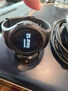 Gear s2 hot sale classic olx