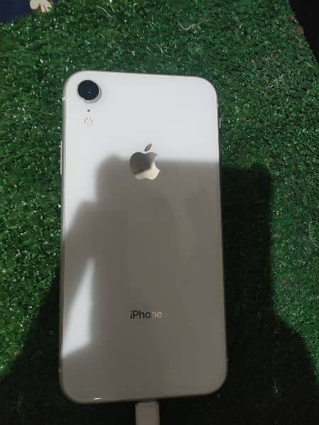 I phone xr 64GB non pta 6