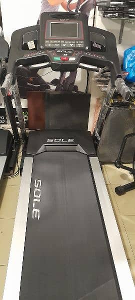 Sole Fitness F80, F63, F85 Treadmill Machine 2