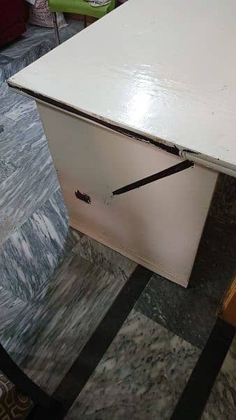 Computer/Study table 4