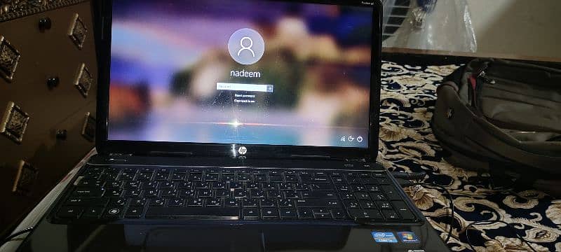 HP laptop with hp bag new 5