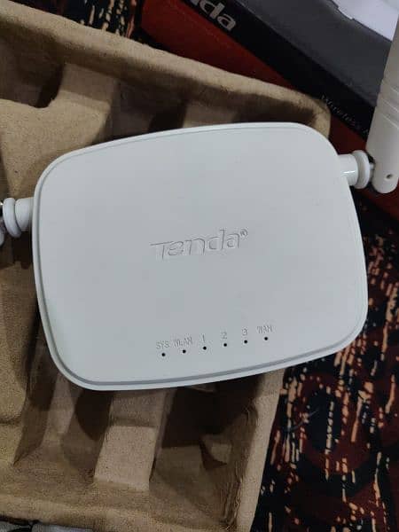 Tenda Router 1