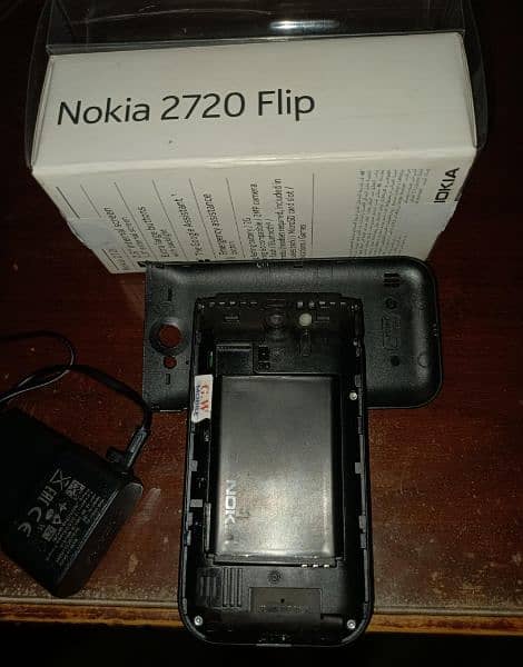 NOKIA 2720 FLIP PHONE BOX 4G 11