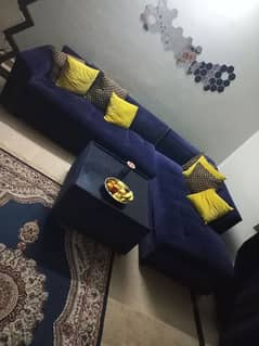 L Shape sofa with backless and table 0