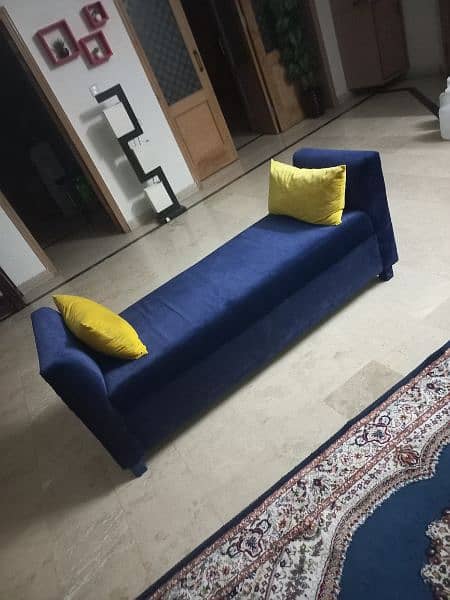 L Shape sofa with backless and table 2