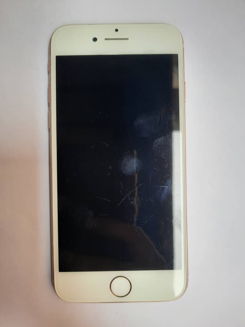 Iphone 8 64 GB. bypass Gold. Exchange posible 2