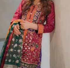 beautiful brand new mehndi dress for sale in medium size