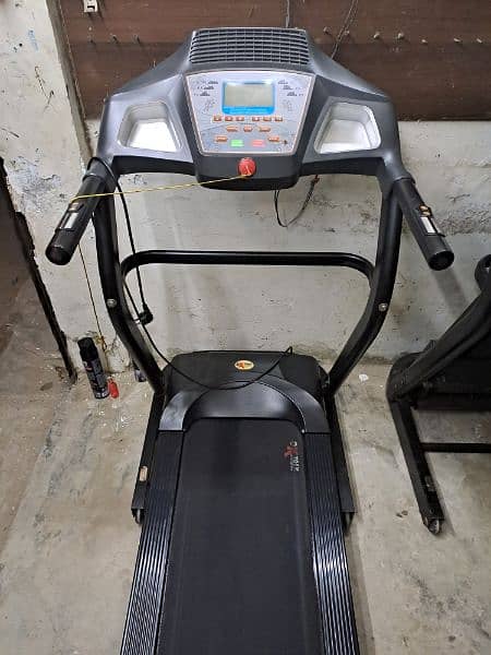 treadmill 0308-1043214 / Running Machine / cycles 9