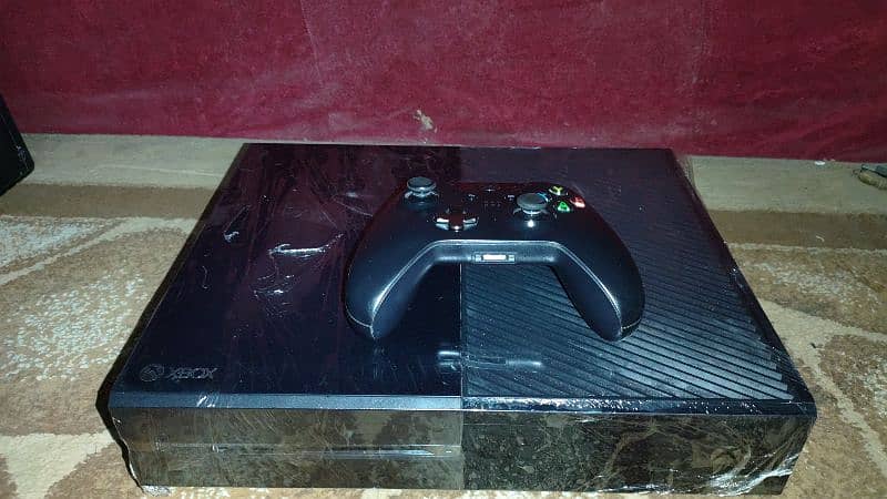 Xbox one 10/9 condition 1 wireless controller 4