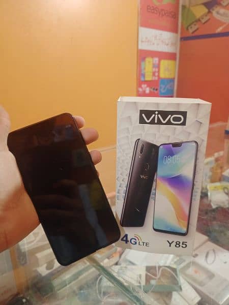 vivo y85 (4Gb/64Gb) ram full new with box and charger pTa proved 1