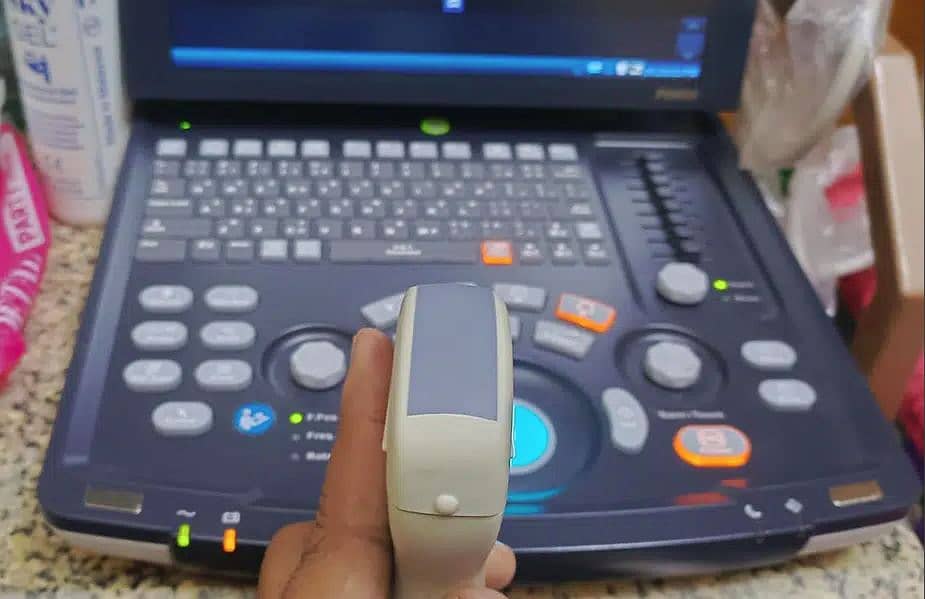 Mindray dp-18 Ultrasound Machine 2