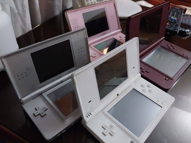 Nintendo DS XL / DSi / DS Lite 2